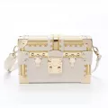 Box Women Bag Rivets Women Mesger Bags Sml Square Girls Oulder Bags New Fe Oulder Pges
