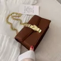 Women Orean Solid Cr Chain Bag Ladies Pvc Crossbody Girl Oulder Bag Sml Chain Mesger Bags Square Pge