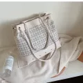 Winter Splicing Wool Women Handbag Large Capacity Rivet Designer Fe Oulder Bags New Travel Big Totes Bolsa Finina