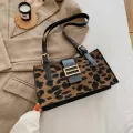 Women New Designer Pard Oulder Underarm Bag Pu Leather Fe Flap Handbags Totes Youth Ladies Versa Bag