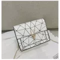 Women Oulder Bags Mmer New Orean Version Of The Mesger Bag Handbag Chain Wild Crac Printing Wild Oulder Bag