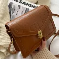 Women's Leather Sml Oulder Crossbody Bags For Women Trend Fe Luxurious Mesger Square Bag Woman Handbag