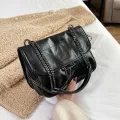 Enge Oulder Bag Women Pu Leather Chains Armpit Bag New Crossbody Bag B Solid Cr Mesger Bag Flap Handbags