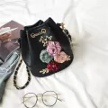 Handmade Flowers Bucet Bags Mini Oulder Bags With Chain Dratring Sml Cross Body Bags Pearl Bags Leaves Decs