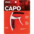 D'Addario® PW-CP-09S NS Tri-Action Capo คาโป้ ปรับความหนืดของสปริงได้ พร้อมที่เสียบปิ๊ก ทำจากอะลูมิเนียมเกรดทำเครื่องบิน สีเงิน