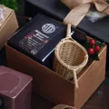 เซ็ทของขวัญชาและที่กรองชา แบรนด์ ที TE Gift Collection small paper box with furoshiki wrap