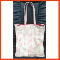 Clarins Blue Bag กระเป๋าขนาดใหญ่ลายม้าน้ำ คอลเลคชั่น Spring Summer จากคลาแรงส์ PD23224