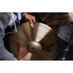 Zoldjian® KS4681 K Sweet Cymbal Pack, 4 pieces of plastering sets give a fierce tone. Dark responds to the drummer's play. In the set consists of