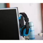 All the stock washed. The headphones are attached to the screen. With real 3M glue