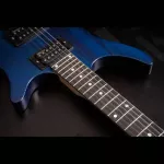 Kazuki Destroyer Series, 24 -fret guitar, Steinberger shape, Swamp Ash Bodys, Walnut/Maple, Wilkinson Hamk