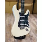 Ready to send electric guitars, Siammusic, many free gifts, Fender Stratocaster, Electric Guitar, Siam Music, White SIAM Music.