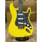 Ready to send electric guitars, Siammusic, many free gifts, Fender Stratocaster, Electric Guitar, Siam Music, Yellow