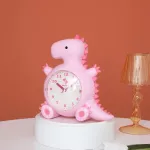 The alarm clock, a night -night, closing the sound of the dinosaur sound, loved the cute clock, waking up beside the bed, digital alarm clock, TH34156.