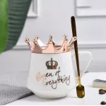 Creative Crown Ceramic Mug Cute Cute Milk Cup with Spoon Lids Coffee Tea Cup 300ml Capacity Water Mugs X-MAS