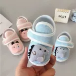 Men and women. Children's shoes, soft, soft, 0-1 years, newborn baby shoes below.