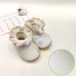 Baby shoes, cotton shoes, men's feet and women, feet, feet, plus thick, warm velvet below, soft, young children's shoes