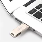 โลหะแฟชั่น U ดิสก์ 16 32 64 128 กรัมหน่วยความจำเหมาะสำหรับคอมพิวเตอร์ iphone แบบ dual-use two-in-one หมุน U disk