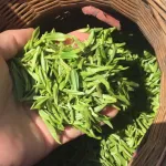 ชา เติมน้ำชา ของขวัญล้ำค่า กล่องสวยดีน ชาเขียวหวานชาใหม่ชาจีน กระสุน 200 กรัม และปืน 400 กิ๊ก HUANGSHANMAOFENG