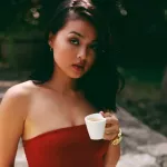 "A Americano coffee, Arabica 100%, Cafe R'ONN, roasted in the middle 250 grams.