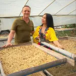 "A Americano coffee, Arabica 100%, Cafe R'ONN, roasted in the middle 250 grams.