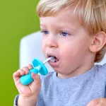 Marcus & Marcus 3-Stage Palm Grasp Toothbrush Brush Set