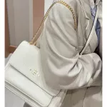 สุภาพสตรีเทรนเนอร์กระเป๋าสะพายใหม่ง่าย A10128