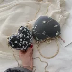 Embroidery Flowers Design Women Heart Clutch Evening Bags Gold Chain Shoulder Bags Girls Handbags Purses For Ladies Party Bags
