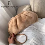 Fashion Elegant Cloud Women Clutch Baguette Shape Bag Pleated Dumpling Shoulder Messenger Bag Phone Cute Lady Crossbody Bag