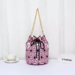 Fashion Luminous Women Drawstring Bucket Bags Geometry Plaid Shoulder Bags Folding Chains Handbag Diamond Casual Tote Bucket Bag
