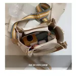 กระเป๋าทรงเหลี่ยม มีดอกไม้ห้อยกระเป๋า กระเป๋าหนัง กระเป๋าถือ ใบเล็ก กระเป๋าสะพายข้าง กระเป๋าแฟชั่น หนังนิ่ม กระเป๋าผู้หญิง