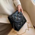 กระเป๋าสะพายข้าง กระเป๋าแฟชั่น สไตล์เกาหลี ทรงเหลี่ยม สายสะพายโซ่ทอง หนังPU งานหนังสีพื้นสุดคลาสสิค GBiWANT