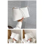 กระเป๋าทรงเหลี่ยม เรียบๆ กระเป๋าใบยาว กระเป๋าหนัง หนังนิ่ม กระเป๋าสะพายไหล่ สไตล์มินิมอล กระเป๋าแฟชั่น กระเป๋าผู้หญิง