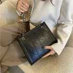 กระเป๋าทรงโท้ท สะพายไหล่ สะพายข้าง สไตล์เรียบหรู หนัง PU ขนาดกลาง หนังเงา ปักลาย สายโซ่ น้ำหนักเบาGBiWANT