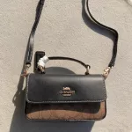 กระเป๋าสะพายหลังพลิกด้านหน้าแบบเรียบง่ายสำหรับผู้หญิง A10110