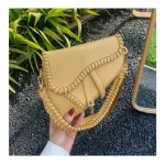 New Style Women Oulder Crossbody Bag Wern Style Square SG Handbag for Fe Envelope Saddle Bag