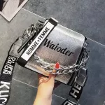 Laser Women Letter Oulder Bag Ins Popular Fe Handbag Holiday Pu Mesger Bags For Lady Design Exquisite Crossbody Bucet