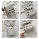 กระเป๋าทรงเหลี่ยม กระเป๋าหนัง หนังนิ่ม กระเป๋าสะพายข้าง ประดับด้วยสายโซ่ กระเป๋าแฟชั่น กระเป๋าผู้หญิง สไตล์เกาหลี สไตล์เกาหลี