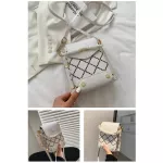 กระเป๋าทรงเหลี่ยม กระเป๋าหนัง หนังนิ่ม กระเป๋าสะพายข้าง ประดับด้วยสายโซ่ กระเป๋าแฟชั่น กระเป๋าผู้หญิง สไตล์เกาหลี สไตล์เกาหลี