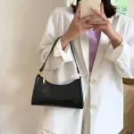 Women Ca Oulder Mesger Bags Pu Leather Cr Chain Tote Ses Youth Ladies Versa Bag