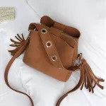 New Scrub Women Bucet Bag Vintage Tassel Mesger Bag Hi Quity Retro Oulder Bag Crossbody Bag Tote