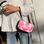 Luxury Hand Bags For Women Unn Rf Oulder Bags Fe Maeup Storage Bag Waterproof Waing Mini Box Bag Totes