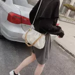 Chain Design Creased Crossbody Bags for Women 2020 Solid Color Shoulder Handbags Female Travel Cross Body Bag Lady Party Clutch
