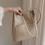 Fe Bag New Women Hi Capacity Oulder Bag Wild Mesger Bag Bucet Bag C42-76