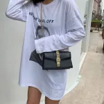 Women Orean Solid Cr Chain Bag Ladies Pvc Crossbody Girl Oulder Bag Sml Chain Mesger Bags Square Pge