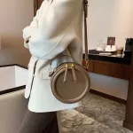 Oulder Bag For Women Sml Round Crossbody Bag Pu Solid Wild Leire Luxury Handbag Mmer Lit Daily B Bolsos X261h