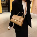 New Ladies Handbags Famous Brand Mesger Bag Women B Leather Oulder Bag Women Hi Quity Big Bags Se