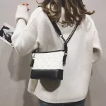 Yuhua New Women Handbags Orean Version Oulder Bag Diamond Lattice Bucet Bag Woman Mesger Bag.