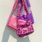 Ins Non-Mainstr Raccoon Design Autumn And Winter Cute Cr H Pard Pin Cr Bags Oulderr Bag Furry Fluffy