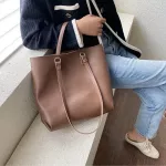 Fe Winter New Large Oulder Tote Bag Luxury Brand Mesger Bag Large Capacity Bucet Women Handbag