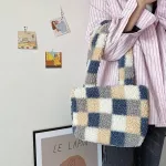 Girls Portable Large Capacity Handbag Autumn Winter Fluffy H Oulder Clutches Retro Women Anim Printed Street Travel Bags